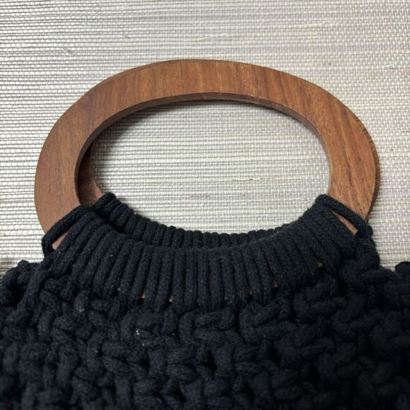 Danielle Nicole Macrame Crochet Boho Black Bag w/ Wood Handle & Crossbody Strap - Picture 4 of 13